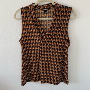 Patterned Sleeveless Blouse